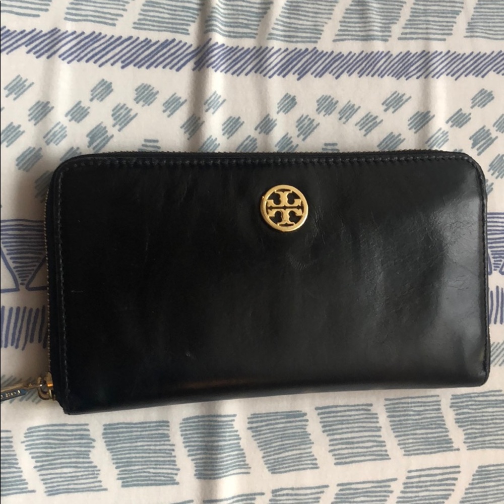 Authentic Tory Burch Dena Zip Continental Wallet